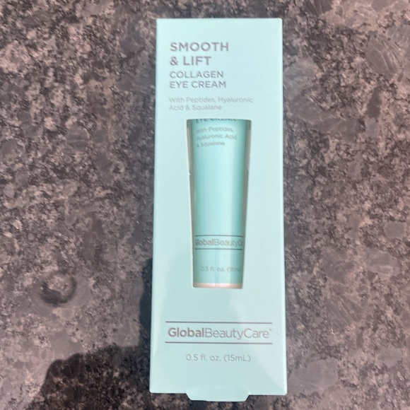 Smooth and Lyft collagen, facial serum, cream and collagen eye cream bundle - Picture 5 of 16